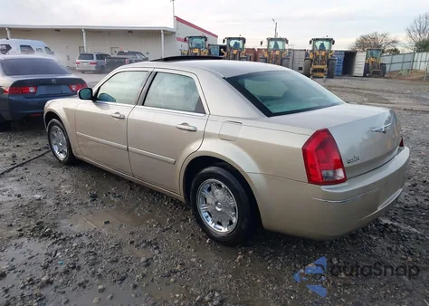2006 Chrysler 300 Touring из США, поврежденный, VIN 2C3KA53G46H230659